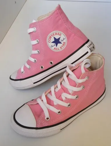 Tênis All Star botinha tamanho 29 na cor rosa