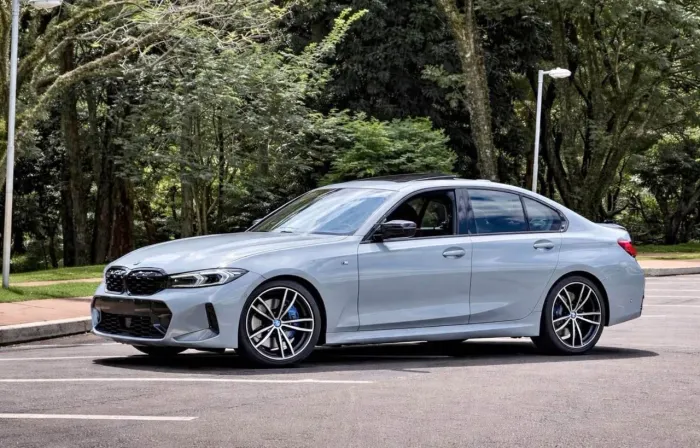BMW 320I A 2.0 TB M Sport Activeflex 16V 4P 2024