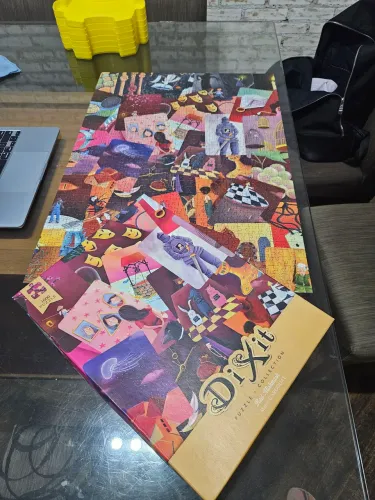 Dixit puzzle Quebra cabeças Red Mesh