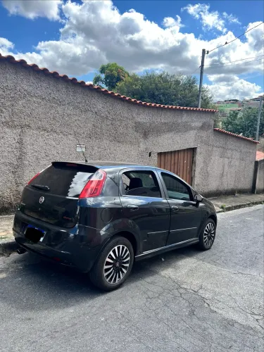 Fiat Punto Sporting 1.8 Flex 8v/16v 5P 2010