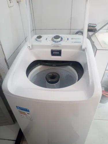Máquina de lavar roupa.