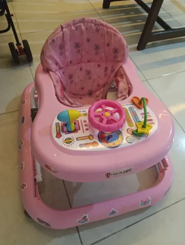 Andajar menina