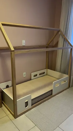 Cama montessoriana + colchão