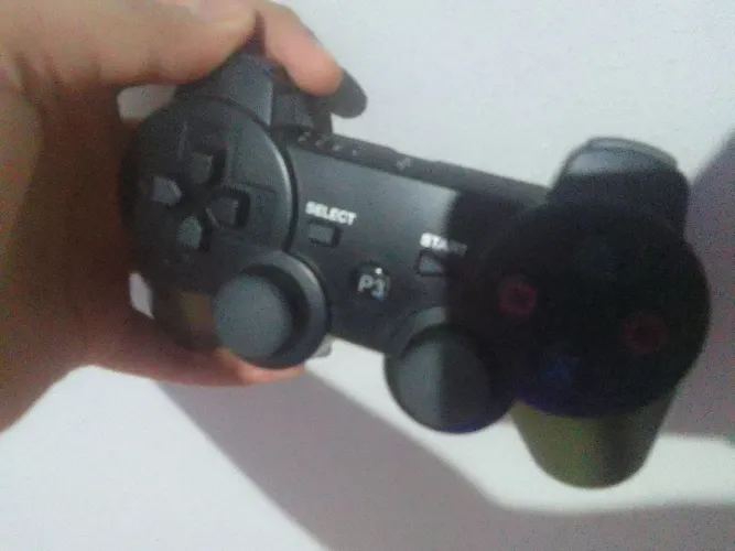 Controle de ps3 paralelo está em perfeito estado nunca usado