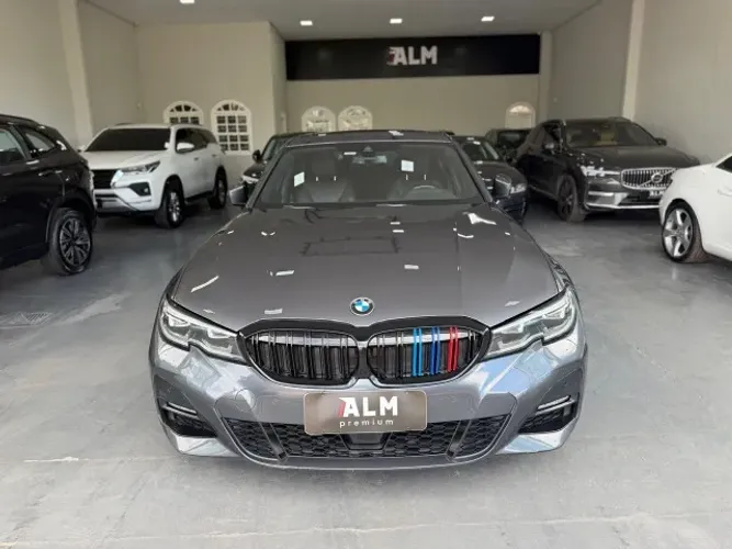 BMW 320I A 2.0 TB M Sport Activeflex 16V 4P 2022