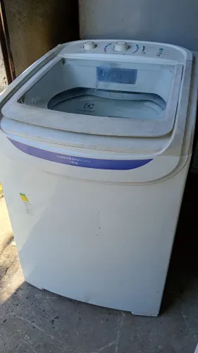VENDO MÁQUINA DE LAVAR ELECTROLUX 13KG. FAÇO A ENTREGA