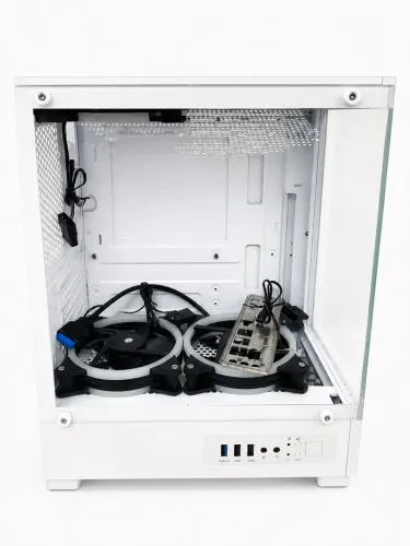 Gabinete Gamer (Mid Tower), espaço e ventilação para o seu setup.