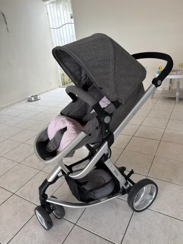 Carrinho de bebê Mobi Safety 1st