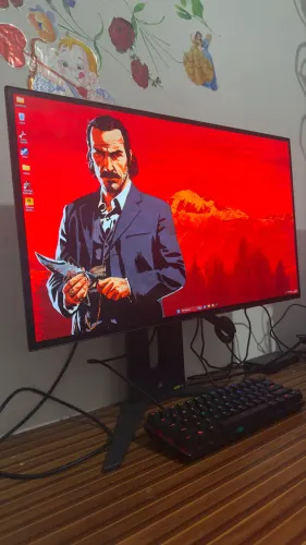 Monitor Corsair OLED 240hz 27. Pol