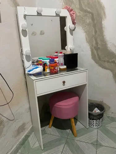 VENDE-SE PENTEADEIRA NOVA