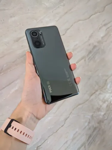 Poco F3 - Impecável