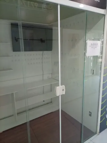 Loja em galeria para locação imediata sem burocracia - Tijuca