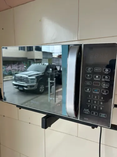 Microondas Philco muito novo