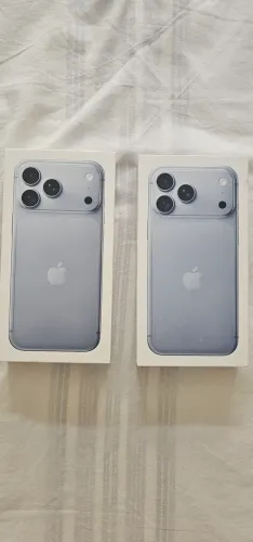VENDO IPHONE 18 PRO MAX AZUL/GLACIAL 256GB NOVO NA CX COM NF.