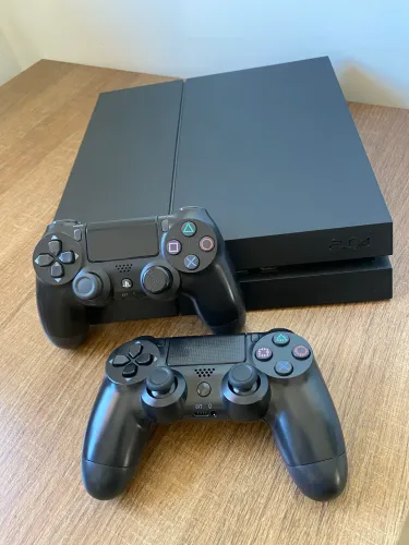 Vendo PlayStation 4