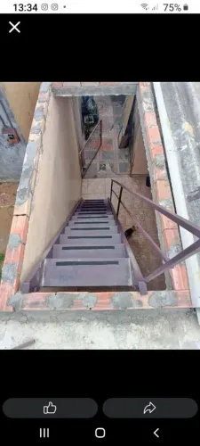 Escada de ferro na promoção 