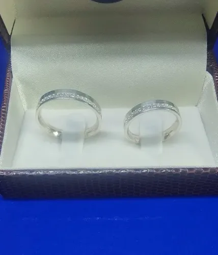 Par Alianças Com pedras Namoro 4 mm Prata 950