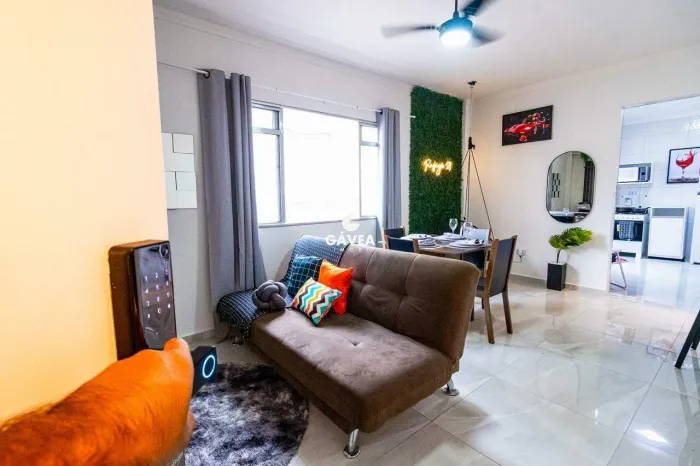 Apartamento para aluguel no Guilhermina em Praia Grande.