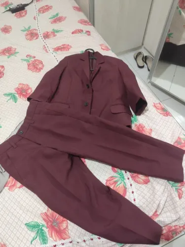 Vendo terno infantil 8 anos semi-novo