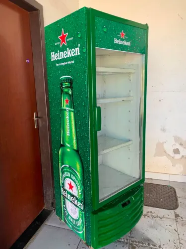 Freezer expositor funcionando perfeitamente