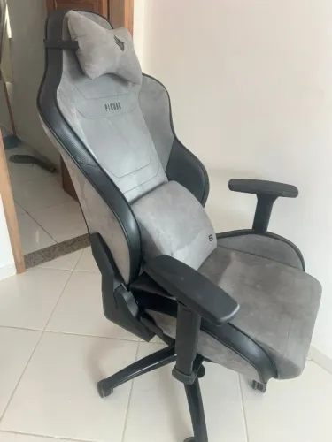 Cadeira Gamer Pichau Omega S em Perfeito estado