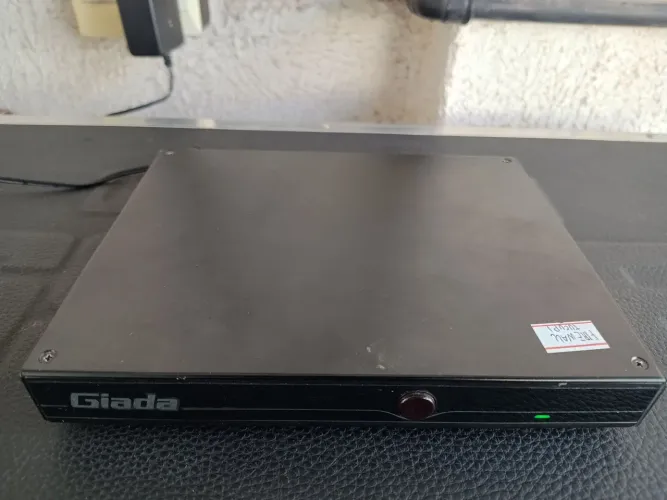 Vendo Giada F105D, Mini PC industrial ultrafino e sem ventoinha (fanless). Funcionando.