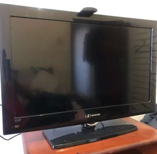 TV 32 POLEGADAS HBUSTER