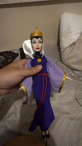 Boneca rainha ma branca de neve