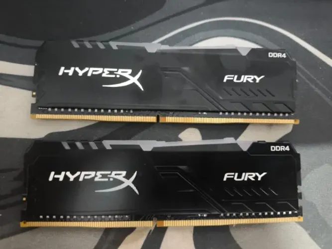 Memória Ram DDR4 RGB 8gb x 2 (16gb) 2666mhz Kingston Fury Beast