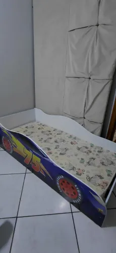 Cama infantil Carro
