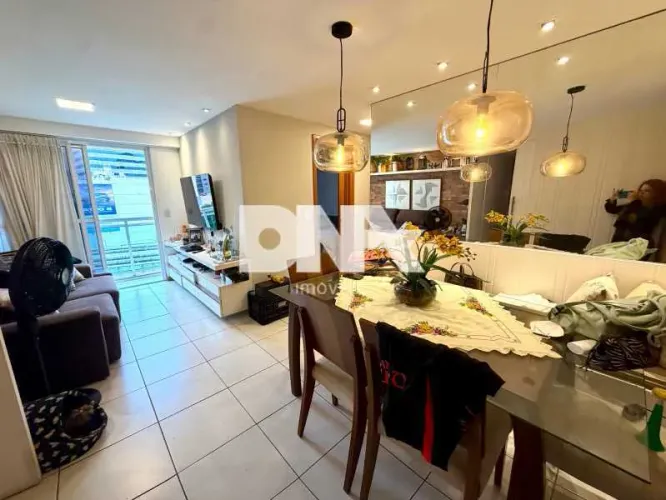 Apartamento : / Residencial / Botafogo
