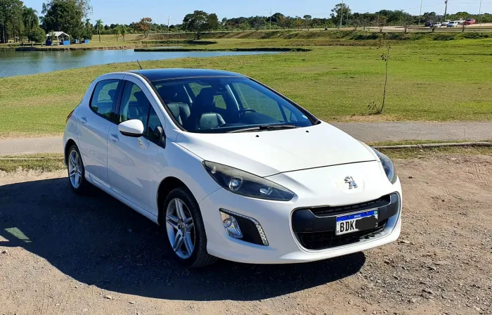Peugeot 308 Allure 2.0 Flex 16V 5P Mec. 2013