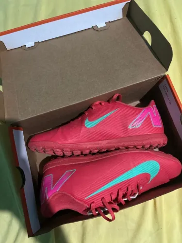 Chuteira Nike