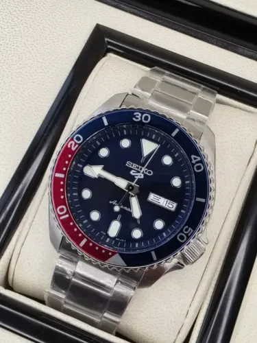 Relogio Seiko 5 Sports Automatico Azul e Vermelho Novo (Japao)