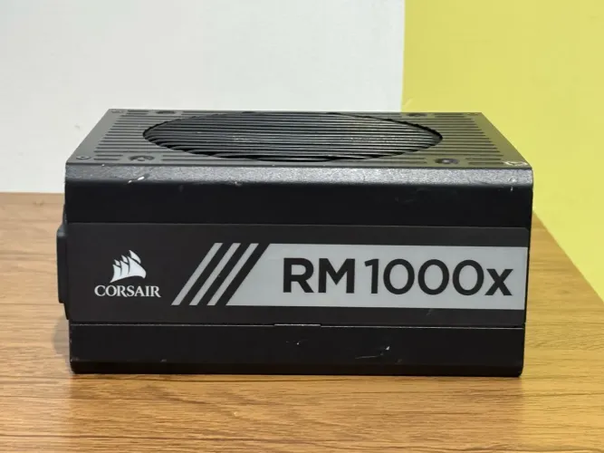 Fonte Corsair RM1000x - 1000W de Potência - 80Plus Gold - Modular - PARCELO