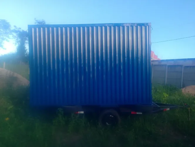 Locação, aluguel de carretinhas, contêiner e betoneiras