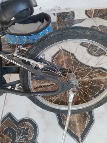 Bicicleta aro 20 bem conservada