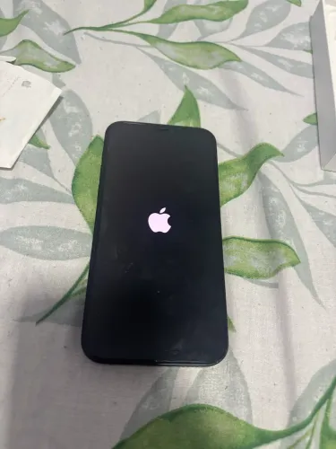 iPhone 12 - 64 GB
