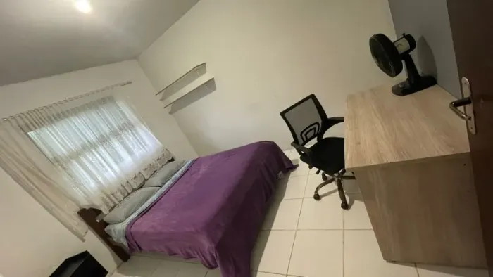 Quarto Privado Campeche 1km da Lomba do Sabão