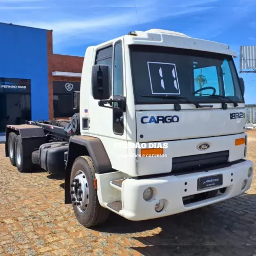 FORD/CARGO 1832 6X2 2011/2011