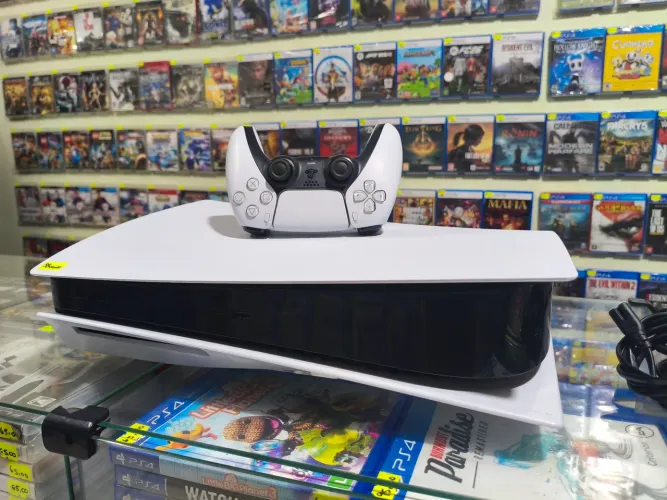 PlayStation 5 Slim Edição com Leitor de Discos