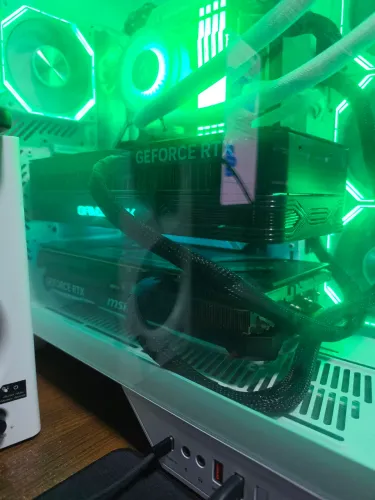 RTX 4090 MSI TOPADA