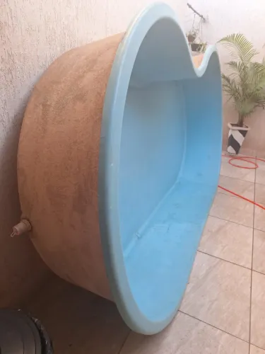 Piscina de fibra feijão 2.000 litros