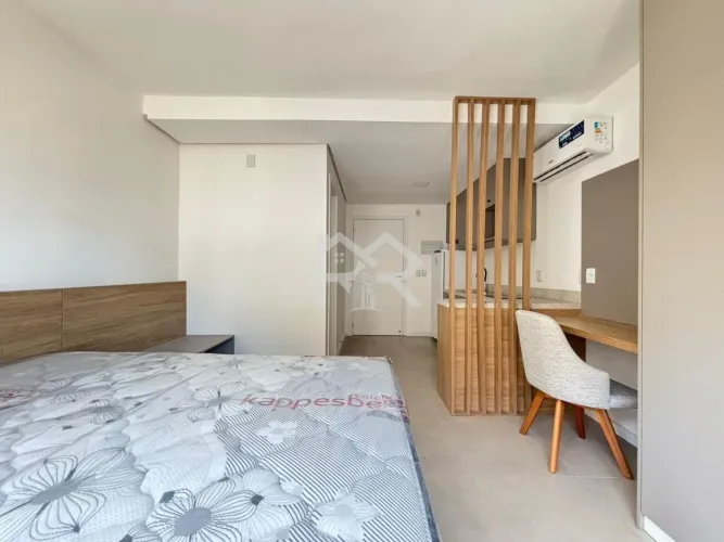 Apartamento loft mobiliado para alugar no bairro Bom Fim em Porto Alegre.