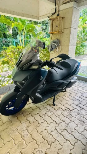 Yamaha XMax 250 Connected 2025