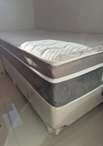 Cama Box Solteiro - Bom estado