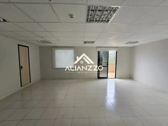 Sala comercial 130m² para alugar na Avenida Presidente Vargas no Edifício Times Square Bus
