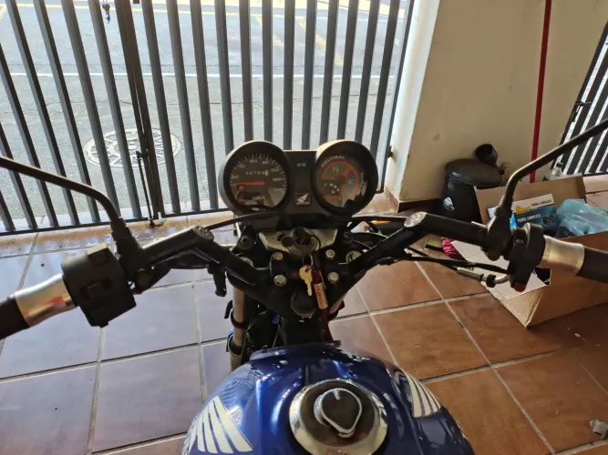 Titan 150 es
