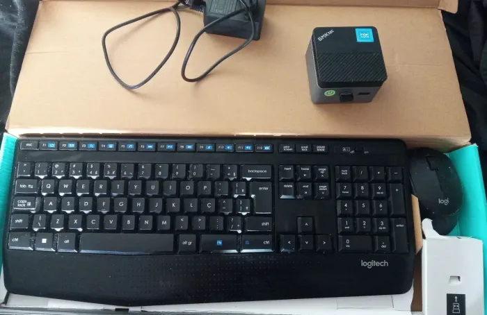 MiniPc e Teclado/mouse bluetooth Logitech MK345