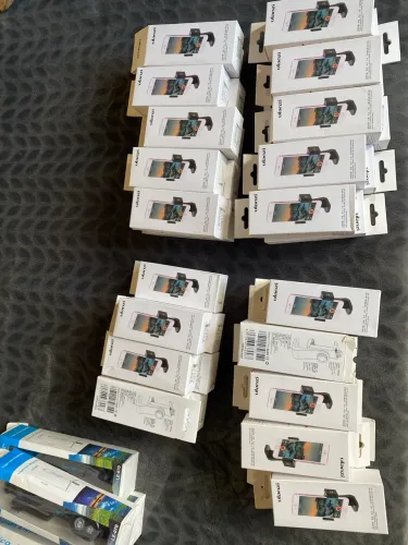 Caixa com 37 suportes de celular. Ulanzi + brinde